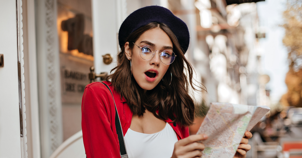 20 Best Eyeglasses Brands for Round Faces in India