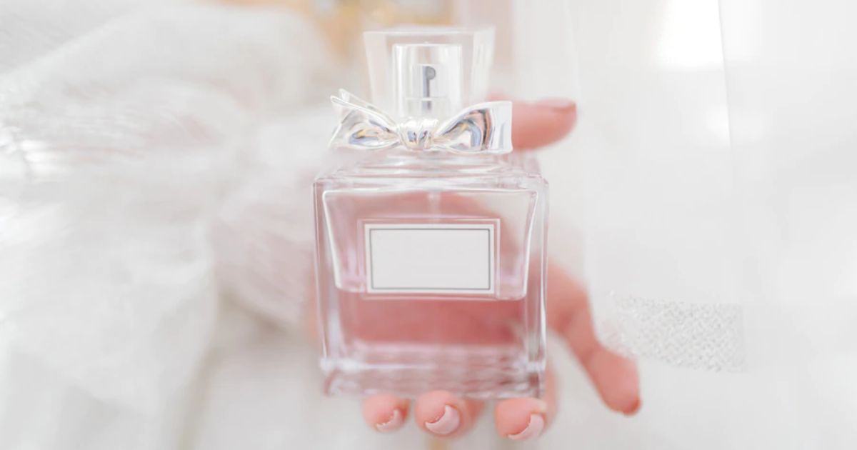 13 Best Perfumes for Women in India For 2025