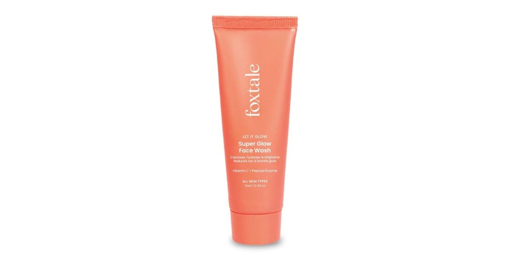 Foxtale Vitamin C Super Glow Face Wash