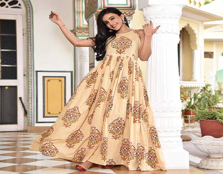 8 Cotton Kurtis to Spice Up Your Ethnic Look