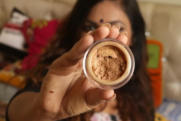 Colorbar Mousse Foundation: Review, Shades & Price