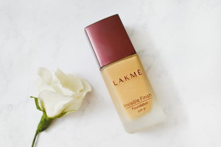 Lakme Invisible Finish Foundation Review & How to Apply