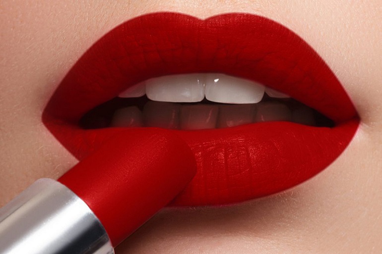 7 Best Red Matte Lakme Lipsticks For Indian Skin Tones