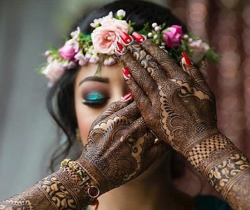 6 Incredible Ways To Darken Your Mehendi
