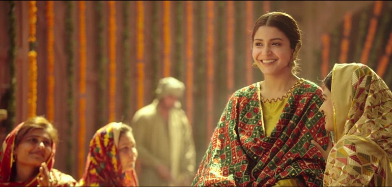 5 Classic Ways To Style A Phulkari Dupatta