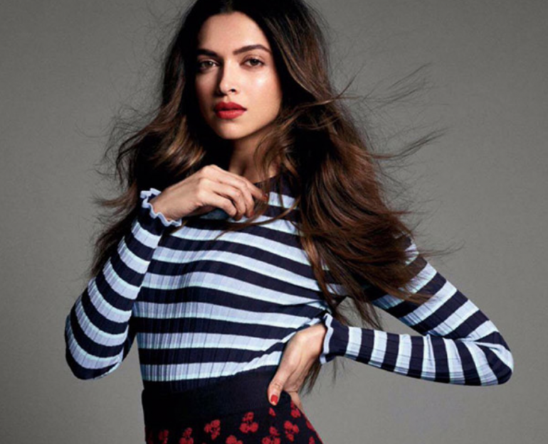 Deepika Padukone Photos: 10 Stunning Looks For The Diva In You