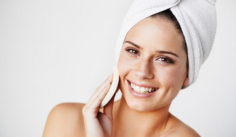 How To Exfoliate Face Naturally