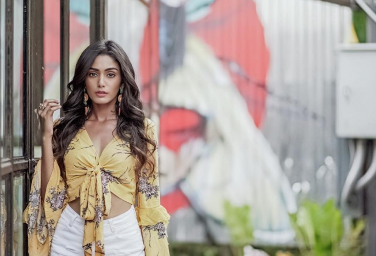 Embrace The Diva In You With These Sana Khan Looks