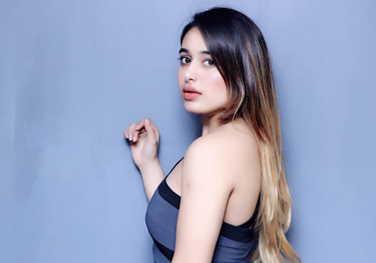 10 Youthful Looks By Kirandeep Kaur