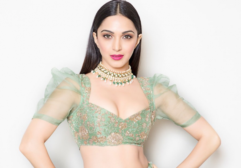 15 Latest Blouse Neck Designs For Sarees